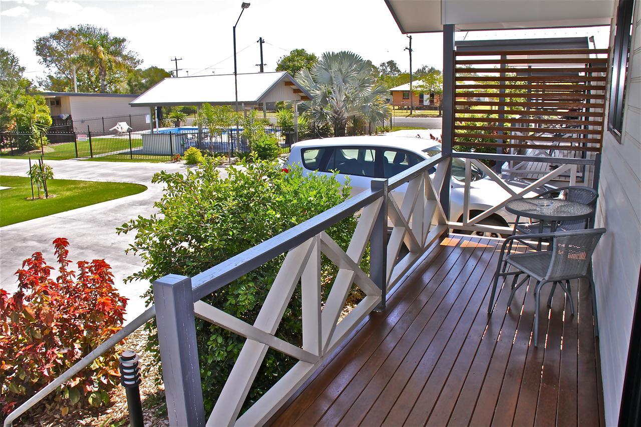 Barcaldine Country Motor Inn Dış mekan fotoğraf