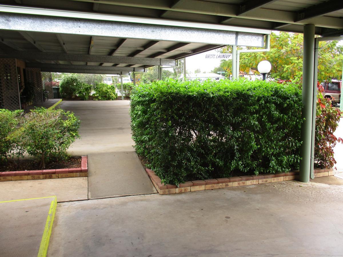 Barcaldine Country Motor Inn Dış mekan fotoğraf