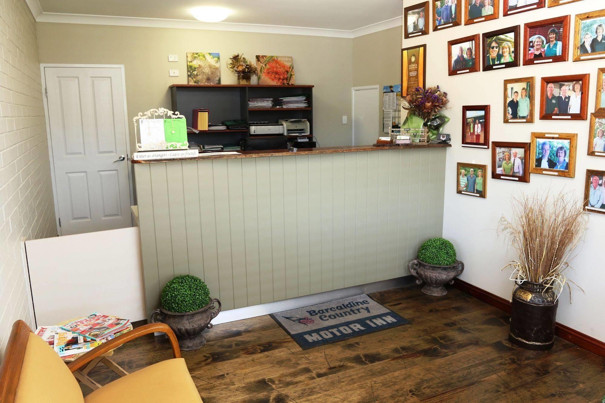 Barcaldine Country Motor Inn Dış mekan fotoğraf