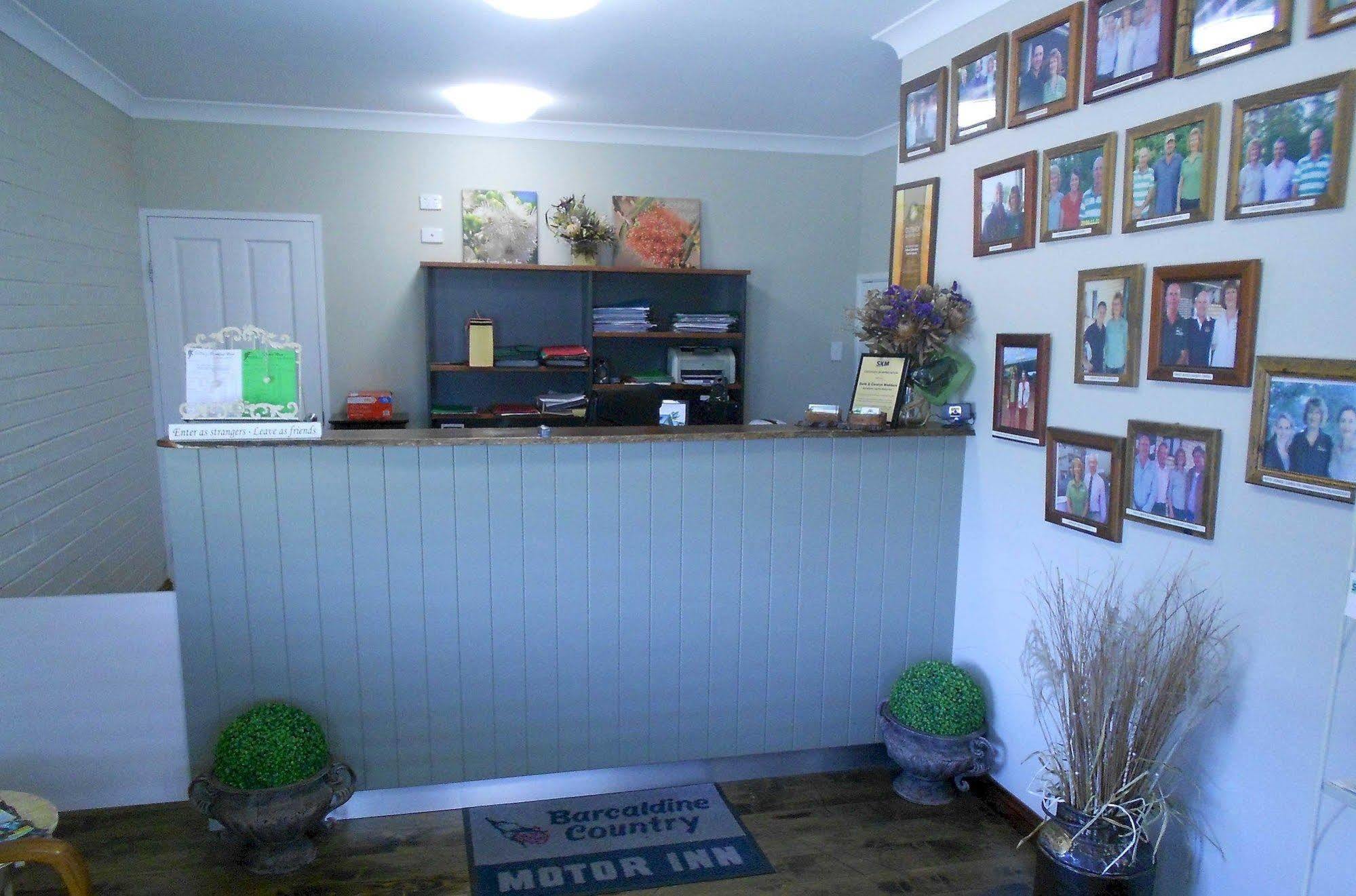 Barcaldine Country Motor Inn Dış mekan fotoğraf