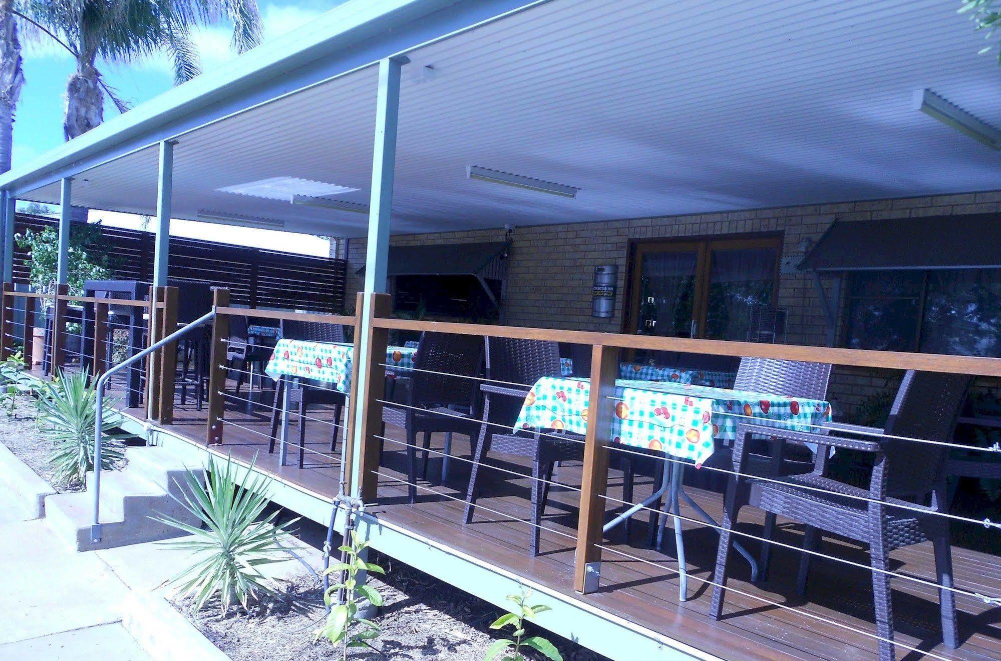 Barcaldine Country Motor Inn Dış mekan fotoğraf